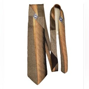 Bill Blass Black Label vintage silk tie, brown tones with blue